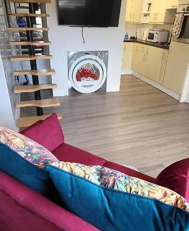 Beautiful Holiday Studio In The Heart Of Rochester روتشستر المظهر الخارجي الصورة