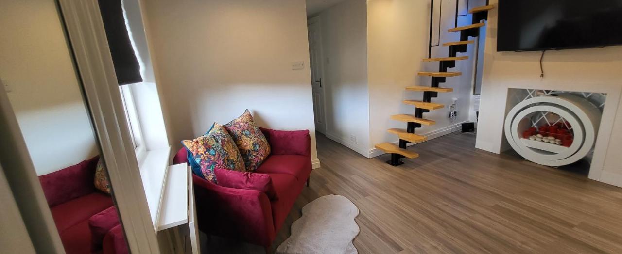 Beautiful Holiday Studio In The Heart Of Rochester روتشستر المظهر الخارجي الصورة